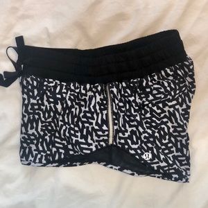 Lululemon Hotty Hot Short (original version)